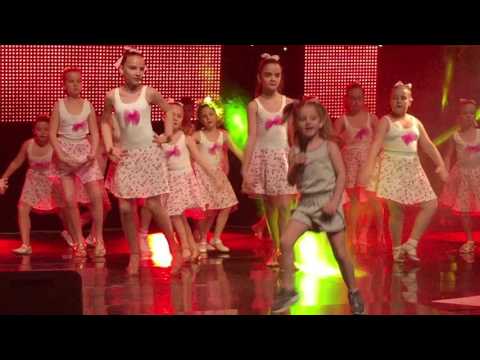 ANA VANCHEVSKA "TENISERKA"      SI - DO 2016