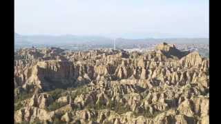 preview picture of video 'TURISMO RURAL EN GRANADA, Cuevas Almagruz Purullena, Comarca De Guadix, Granada. Casa Cueva.'