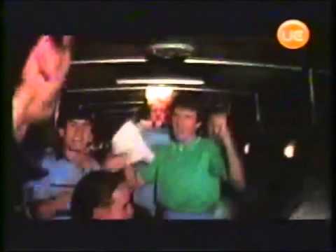 Robert Prosinecki - slavlje 1987.Čile - Tko ne pije Jugosloven nije