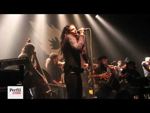 EN SILENCIO -ORQUESTA TÍPICA FERNÁNDEZ FIERRO EN EL CAFF-