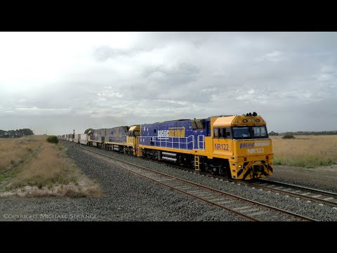 Diesel Locomotive NR122 Leading 6MP5 Australian Freight Train (20/2/2021) - PoathTV Railways
