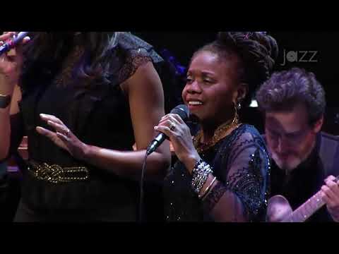 Catherine Russell with Carolyn Leonhart   La Tanya Hall “Sunny Side of the Street” 2016   2nd Set