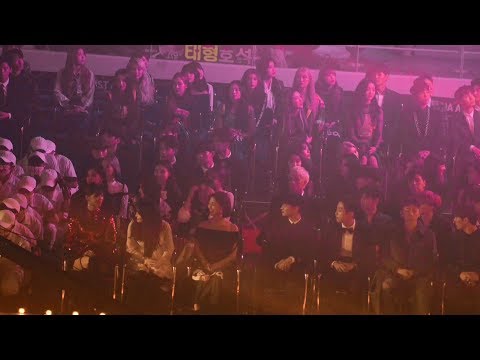 [색보정] 트와이스(Twice),모모랜드,아이즈원 Reaction To BTS (방탄소년단) IDOL @181128 AAA[ 4k Fancam/직캠]
