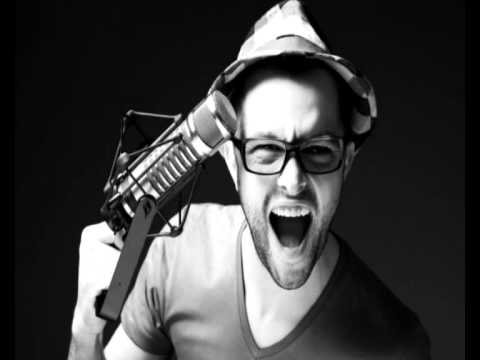 Dj Optick LIVE @ Expirat Bucharest feat  Mihai 13 04 2011