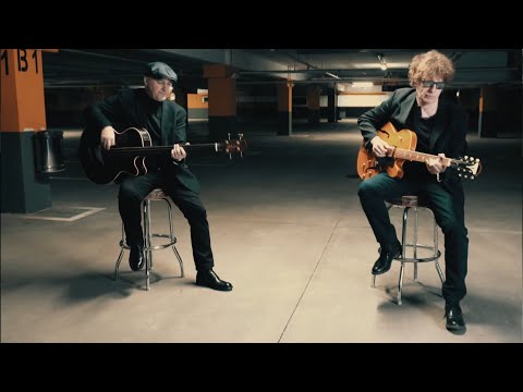 Maciej Kręc feat. Maciej Sobczak "Smuggler's Blues [Radio Edit]" (Official Video)