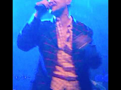 Paul Gardner sings James