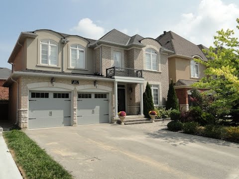25 Regis Circle, Brampton