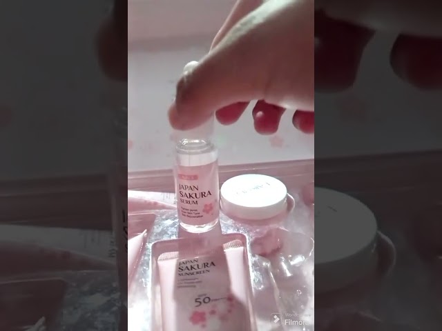 Vídeo relacionado con 29 Piezas Set de Cuidado Facial Sakura, Set de Cuidado Diario de la Piel con Limpiador, Tónico, Mascarilla Facial Limpiadora, Limpieza y cuidado facial, para Adolescentes y Mujeres