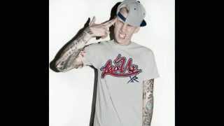 Machine Gun Kelly - Sail