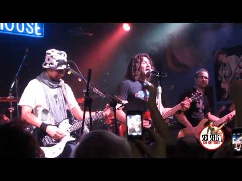 Highway To Hell - Sex Sells Bon Jovi Tribute with PHIL X (Bon Jovi Pre Show Party, Milan - MULTICAM)