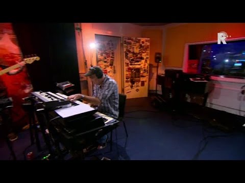 The Jazzinvaders - Discover Disco Lover - Live uit Lloyd