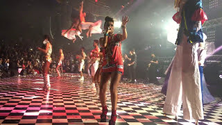 Demet Akalın Çalkala Canlı Performans