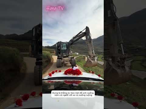 Anh chàng lái máy xúc tội nghiệp và cái kết ấm lòng #shorts