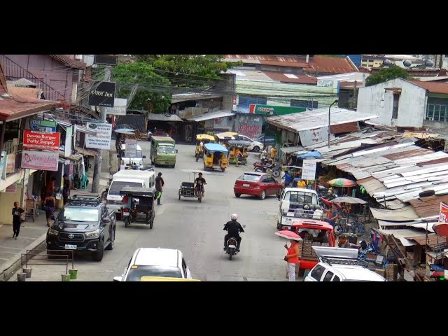 Live webcam view of Vista PTZ del Mercado Público de Agdao