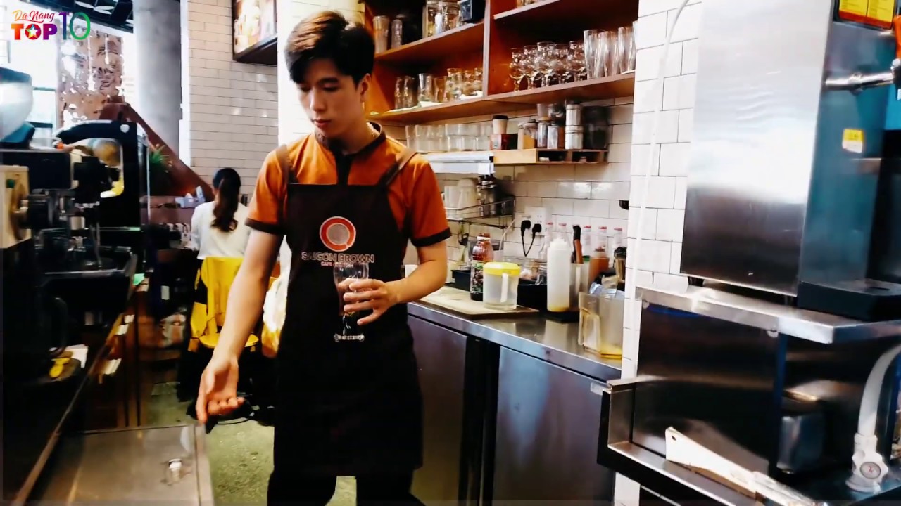 SaiGon Brown Coffee là địa điểm thích hợp để tụ tập gia đình và bạn bè