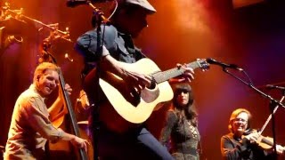Infamous Stringdusters w Nicki Bluhm - Ring On Your Finger - Norfolk 4-7-16