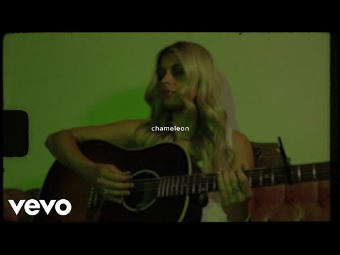 Alana Springsteen - chameleon (Official Lyric Video)