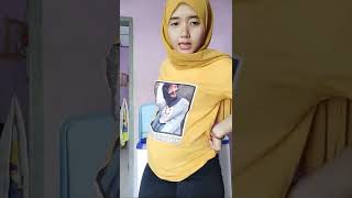 Download lagu hijab style sederhana hijab buat Bumil yang cantik dan seksi mp3