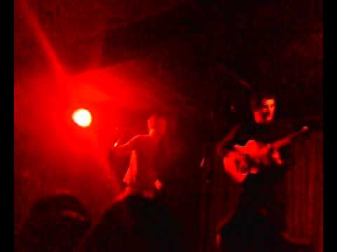 Os Giovanneides - Santa Rock n' Roll