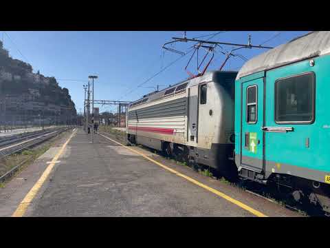 Le dernier départ de l'EuroCity Thello à Ventimiglia (4K)