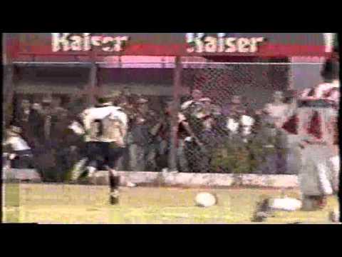 Atlético 5x1 Vila Nova - Mineiro 1999 (Beletti, Marques, Curê, Lincoln,Robert)