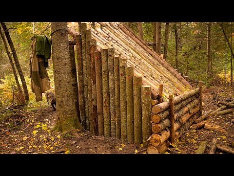 Building a Fort in the Woods: LAST LOG WALL FINISHED, ADDING A TARP, CAST IRON COOKING OVER FIRE.