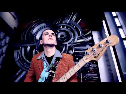 KIKI LESENDRIC I PILOTI PRVI MAJ 1978 QUEEN IN WIEN official video MTS