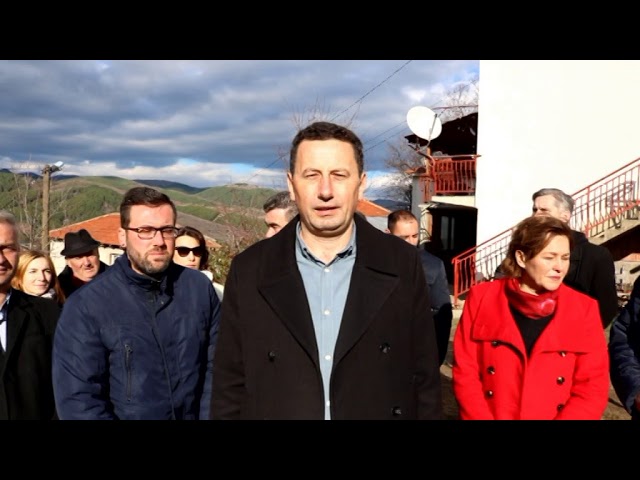 Асфалтирање на локален пат во населба Мечковци
