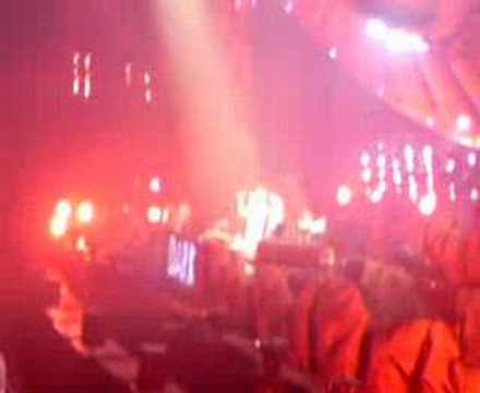 dark-e vs d-feat at reverze