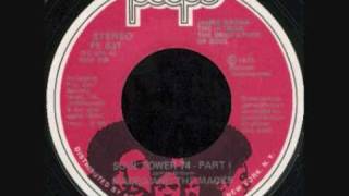 1970's old school funk: Maceo & The Macks "Soul Power 74"