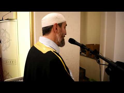 Namazi i natës me emocione nga Surja Infitar dhe Surja Mutafin