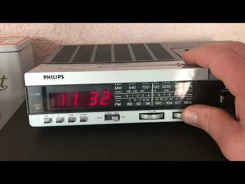 Philips ARC 16 Uhren Radio mit Kassetten Recorder Funktionstest nach Reparatur Baujahr circa 1981