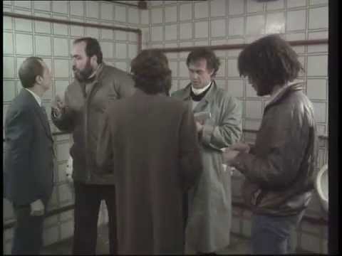 DUE STRANI PAPA' - con Franco Califano e Pippo Franco - clip