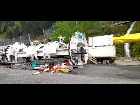 A2 Zweite Röhre Gotthard..Montage des Bohrers 2