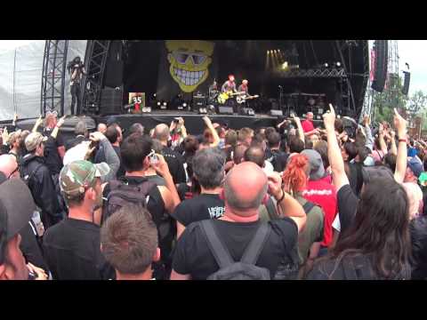 the toy dolls. Dougy Giro. hellfest 2016