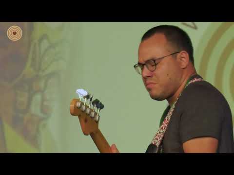 2017 WWD ROOTS UNITED - DHARA UNITED STATES