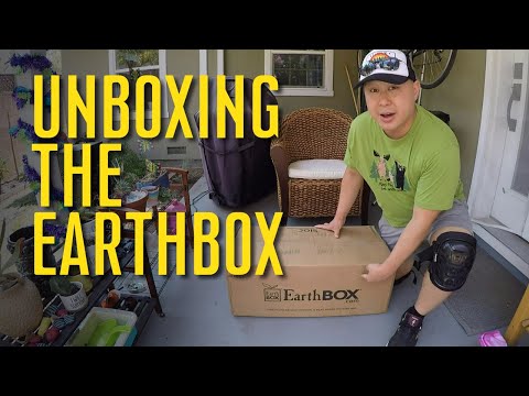 What Comes in an Earthbox? Unboxing the Earthbox Garden Kit