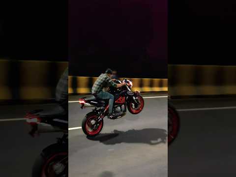 Benelli 600i🔥Wheelie 😱#stunt #benelli600irider#superbike #public