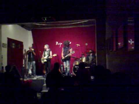 El Infierno - Avilez y los Extraños
