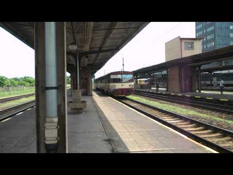 Příjezd vlaku Os 26803 (ČD 810.231 + 810.559) - Most, 22. 6. 2013