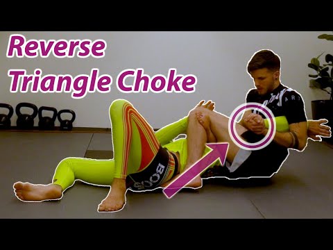How To Do A Reverse Triangle From The Back
