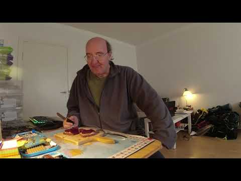 MongoTV_10038 - Min Frokost - RUGBRØD Med LEVERPOSTEJ og RØDBEDER