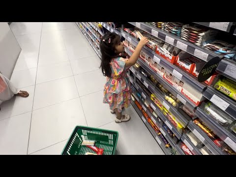 First day in Dubai | Ziana is doing her chocolate shopping ❤️