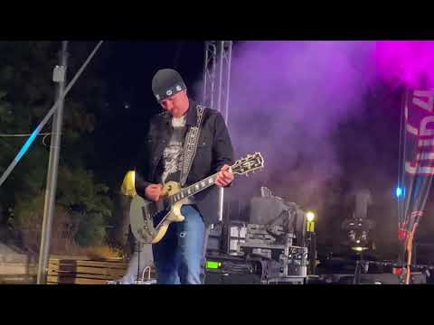 Achtung Babies in San Marino - So Cruel