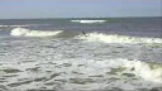 preview picture of video 'surf em CONCEIÇÃO DA BARRA(1,0-1,5 METRO)'