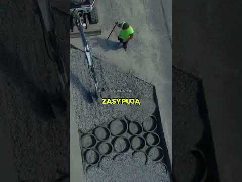 Dlaczego oni ZAKOPUJĄ opony pod drogą?