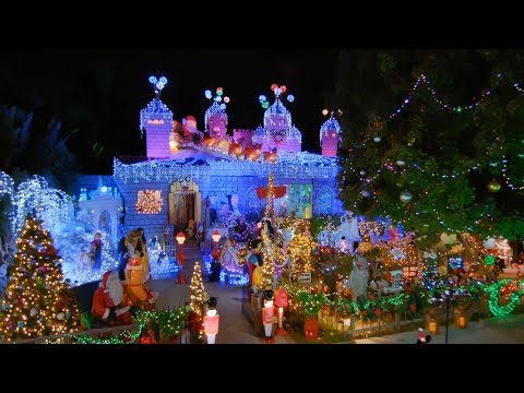 Padilla Family's 'Holiday Fantasy' is a Mini Magic Kingdom - The Great Christmas Light Fight
