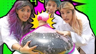 ¡EXPLOSIÓN DE GLOBO GIGANTE CON MENTOS Y COLA! | RETO POLINESIO LOS POLINESIOS