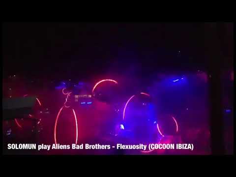 SOLOMUN the King play Aliens Bad Brothers - Flexuosity at COCOON Ibiza