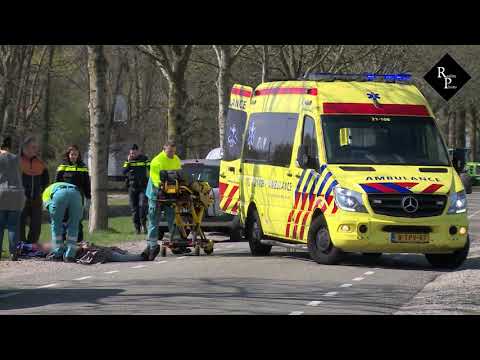 Scholier op fiets van achter geschept door auto Tuinbouwweg Haarsteeg